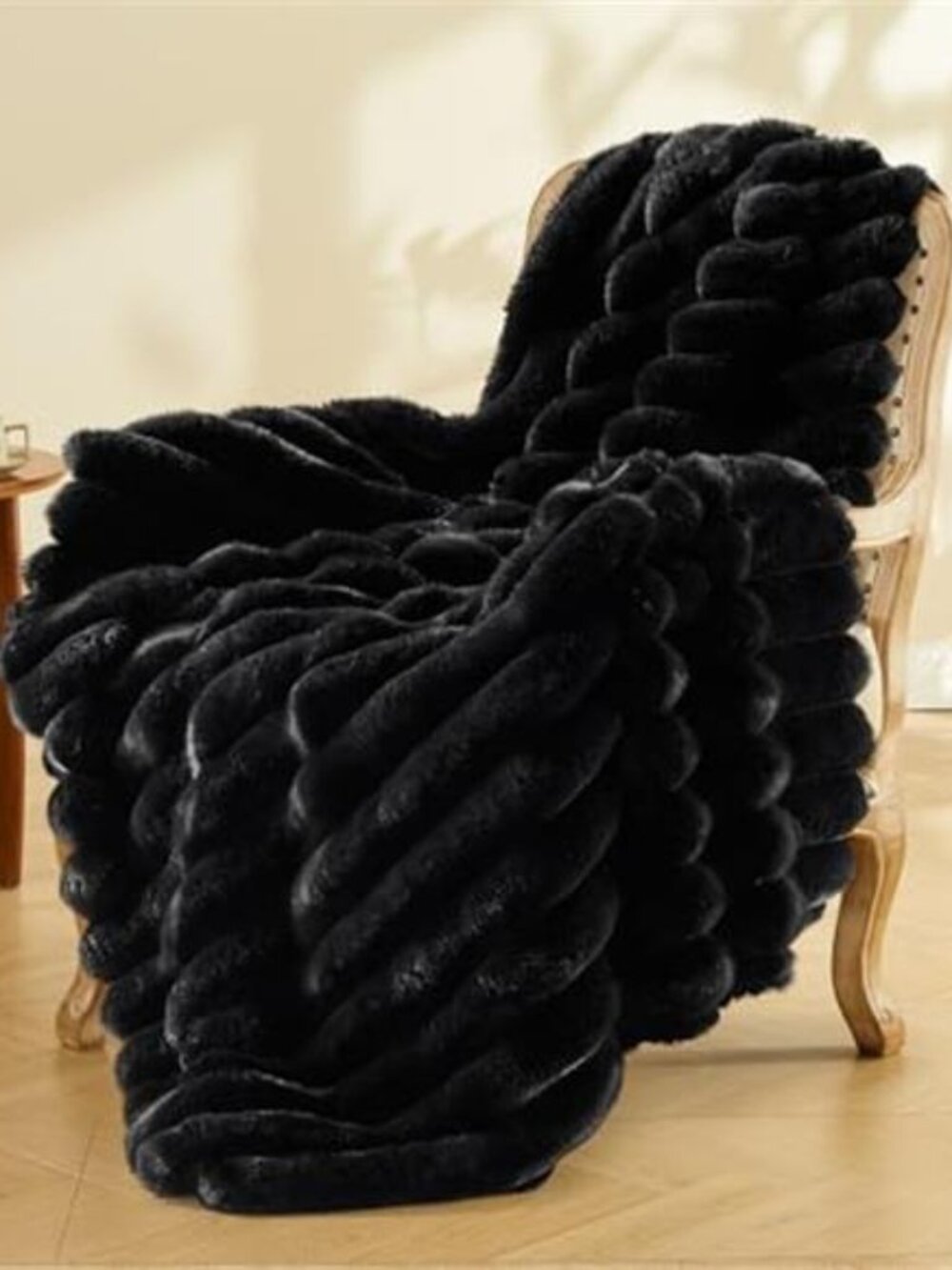 Womens Faux Fur Blanket Soft Fuzzy Plush Thick Warm Cozy Throw Black
